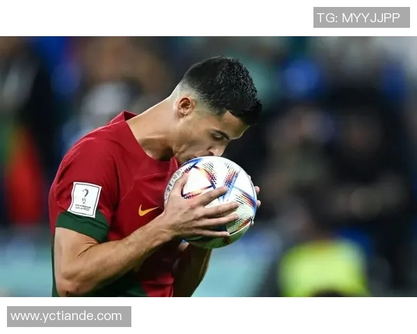 足球明星亲吻瞬间大集锦展现爱与激情的完美时刻 足球明星亲吻瞬间大集锦展现爱与激情的完美时刻