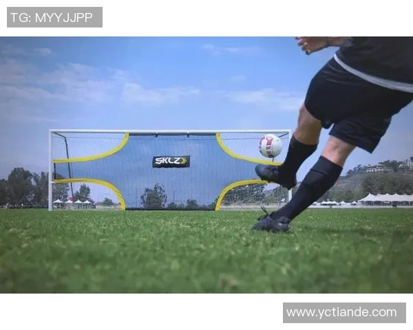 足球明星如何通过射门训练提升进球技巧与比赛表现的秘密分享 足球明星如何通过射门训练提升进球技巧与比赛表现的秘密分享