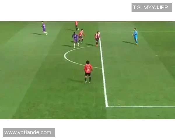 足球明星球门挑战赛揭秘谁能在压力下精准射门赢得荣耀