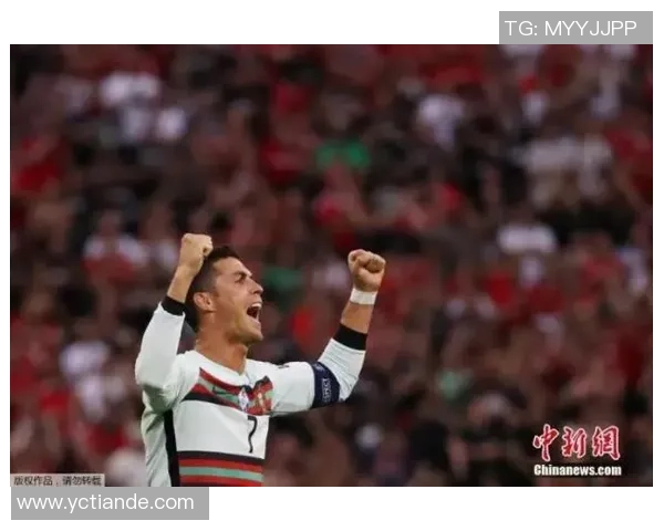 韩国热搜足球明星盘点他们的精彩瞬间与职业生涯成就